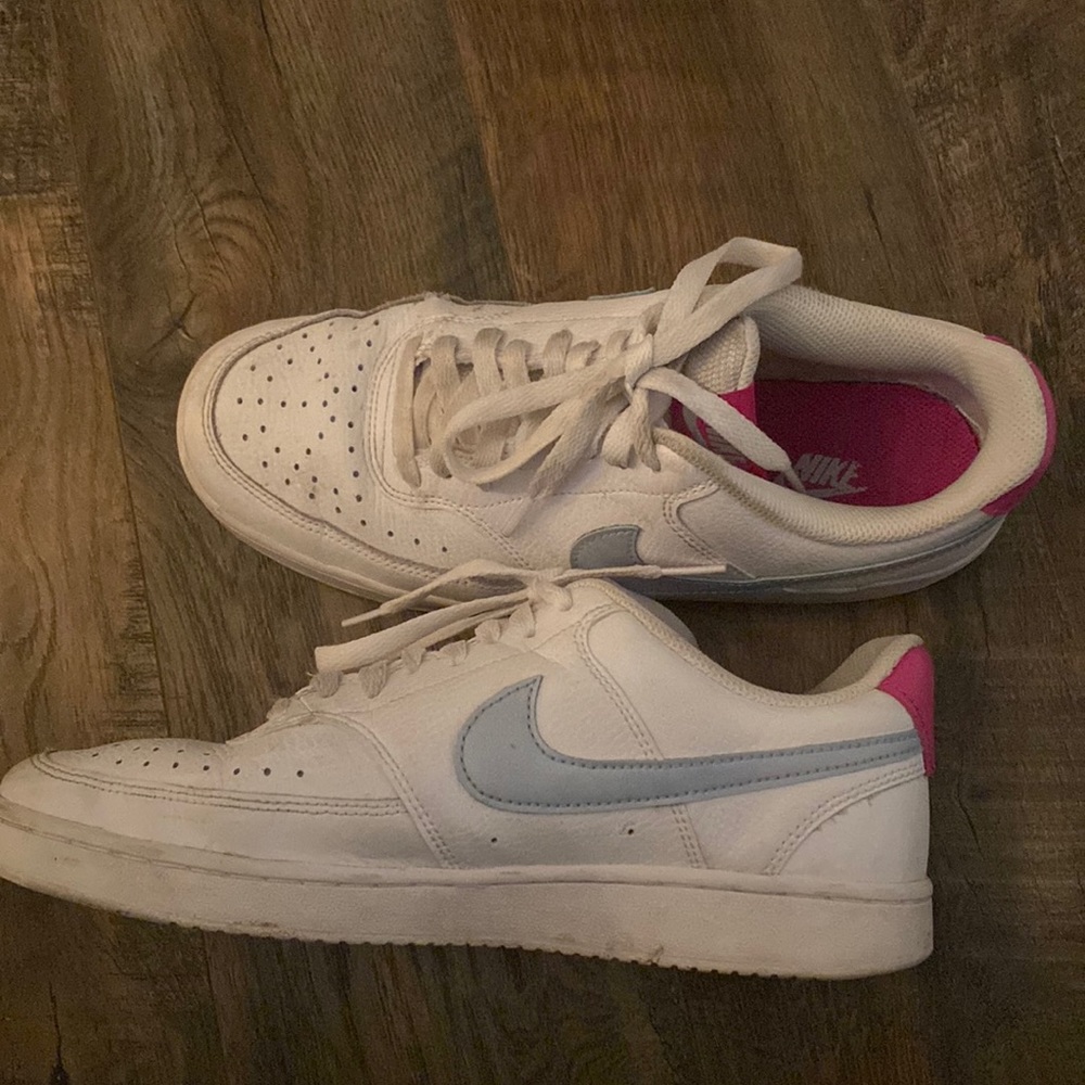 Nike Court Visions